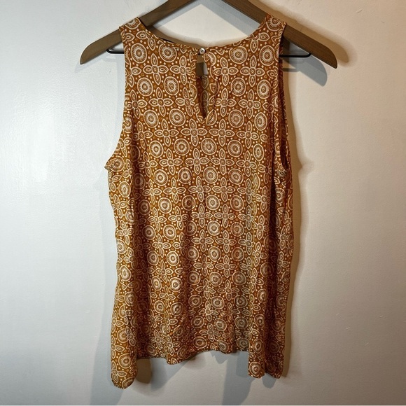 Women’s | LOFT Mixed Media Tile Print Sleeveless Blouse | Medium - Picture 4 of 7